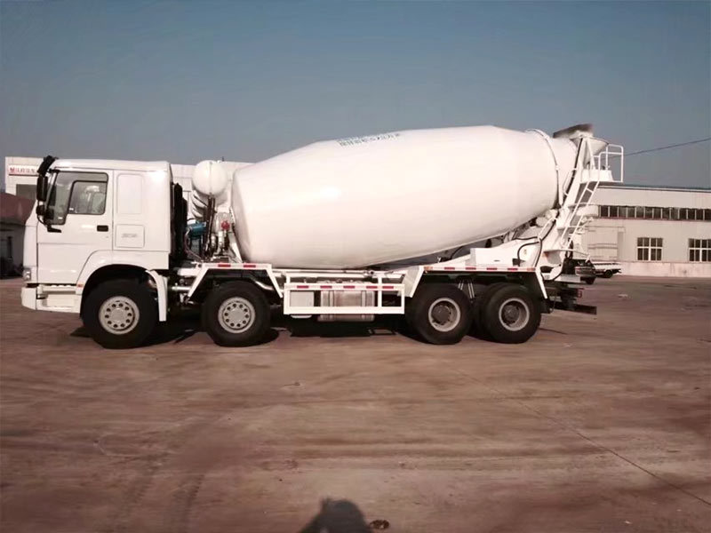 Howo 8X4 Concrete Mixer Truck