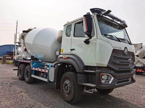 Sinotruk Howo N7 E7 6X4 8M3 Mixer Truck