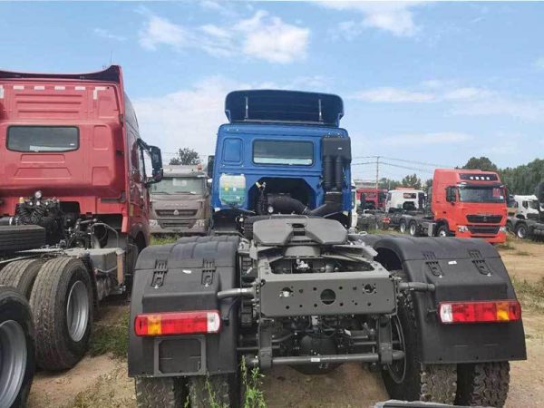 Howo 6X4 Tractor Head Truck