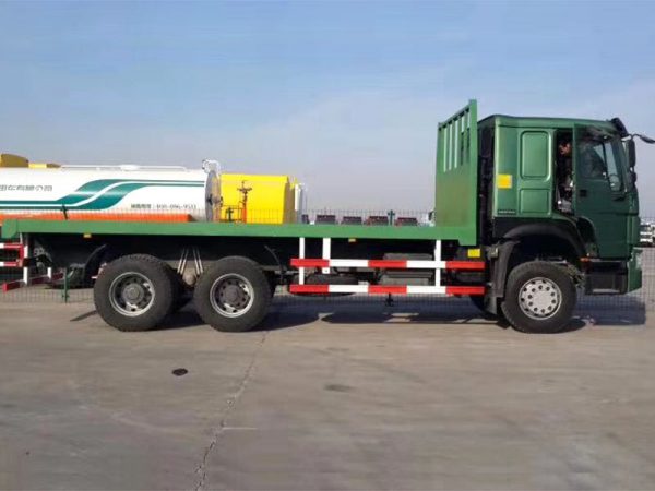 Howo 6 x 4 Cargo Truck