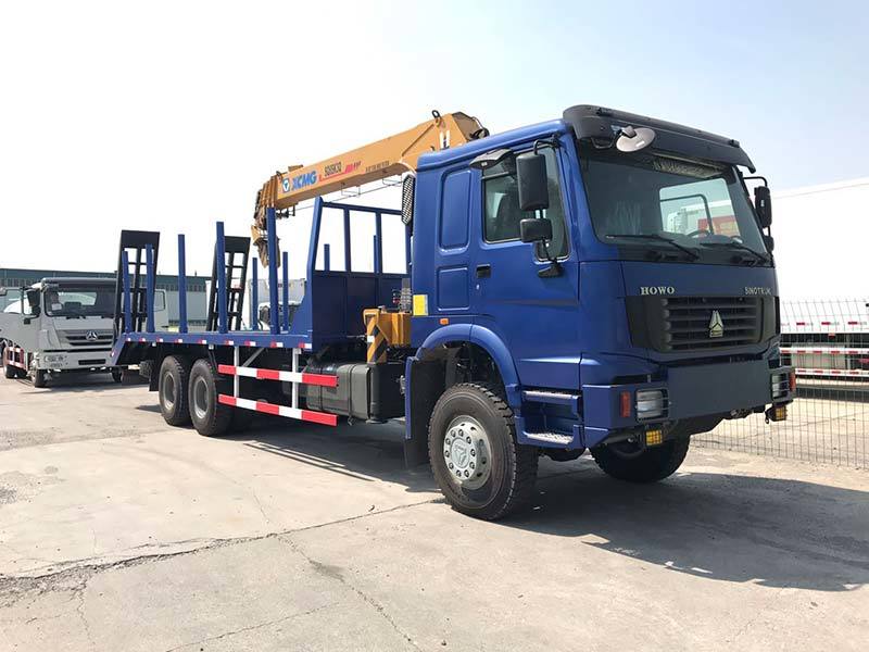 Sinotruk Howo Truck With Crane